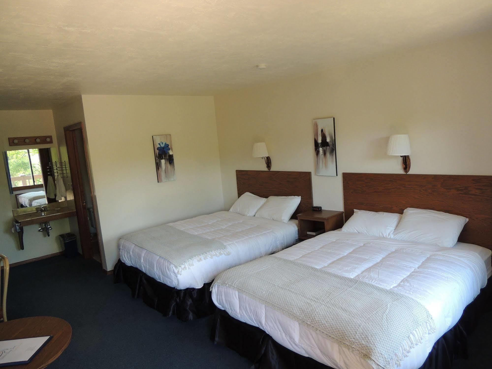 Sister Bay Inn Eksteriør billede